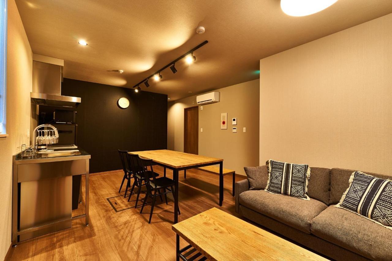 Rakuten House *